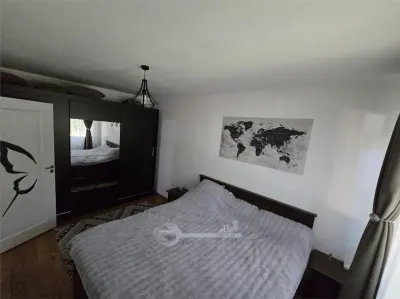 Apartament 2 camere Podu Roș, etaj 1, geam la baie, 49.57mp - foto 2