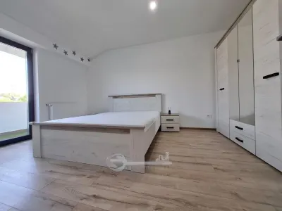 Apartament 1 camera, 35 mp, bloc 2018, Cug, liber, mobilat complet - foto 2