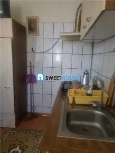 CASA CU ETAJ ZONA CETATII - foto 11