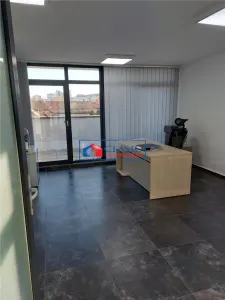Cladire multifunctionala de vanzare in Andrei Muresanu | 390 mp utili | Terase panoramice | Potrivit pentru birouri, clinica sau locuinta - foto 8