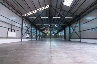 Hala industriala/depozitare+ Birouri,425 mp, acces tir - Dorobantilor - foto 2