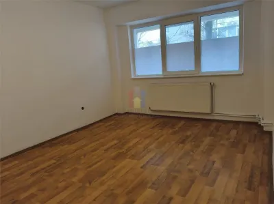Ap. 2 cam Vidin, conf 1, decomandat, renovat, Liber - Braila