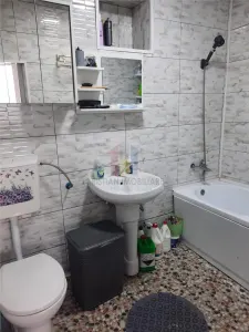 Apartament la curte 2 camere, 77 mp, Centru Istoric - foto 11