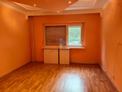 Ap 2 cam, conf 1, Buzaului Parter cu balcon, LIBER - foto 3