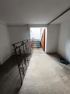 Hala 190 mp, D+P din boltari, intre Garii si C.Galati - foto 4