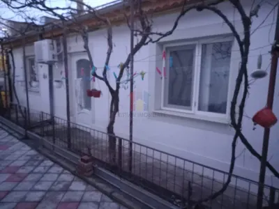 Casa cu spatiu comercial la poarta, Radu Negru, 2 camere, teren 400 mp - foto 2