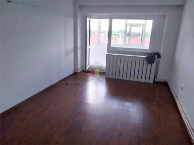 3 camere, decomandat, 82 mp, Bariera - Catedrala - Braila