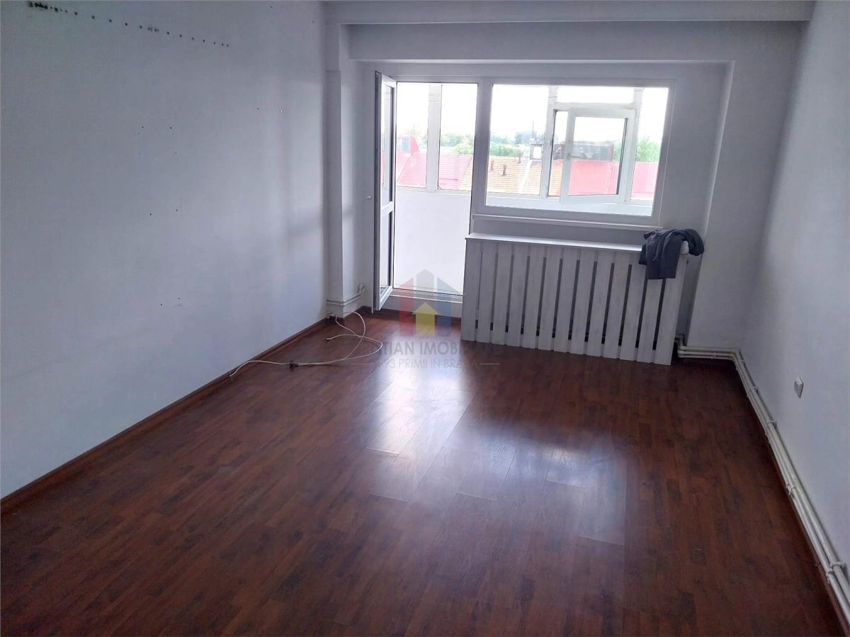 3 camere, decomandat, 82 mp, Bariera - Catedrala - Braila