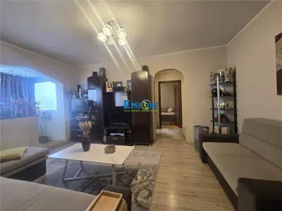 De vanzare apartament 2 camere complet mobilat, str.Cornisa, zona Scolii 10 - foto 1