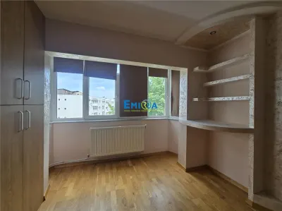 Apartament 3 Camere De Vanzare in Zona Excelenta Str. Aprodu Purice, Bacau - foto 12