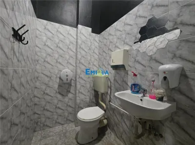 Spatiu de inchiriat ultracentral Bacau. Ideal pentru activitati independente și profesionale - foto 3