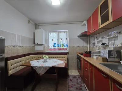 Apartament 2 camere de inchiriat etaj 1 zona Nord Bacau - foto 7