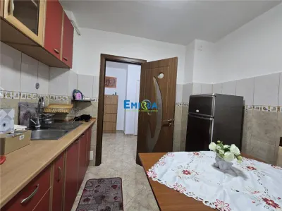Apartament 2 camere de inchiriat etaj 1 zona Nord Bacau - foto 8