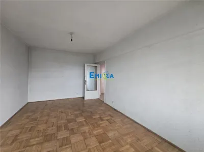 Investitie Ideala in Centrul Bacaului Apartament 2 Camere Decomandate - foto 2