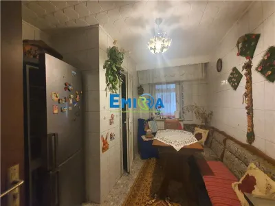 Apartament 3 camere decomandate de vanzare str. Republicii parter - foto 6