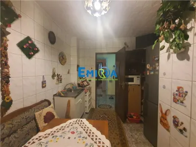 Apartament 3 camere decomandate de vanzare str. Republicii parter - foto 7