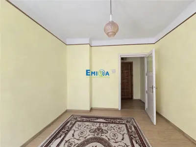 Apartament de vanzare ultracentral Bacau, etaj 1, pozitie premium - Bacau