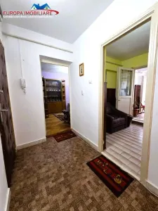 Apartament cu 2 camere de vanzare zona 1848 Tulcea - foto 6