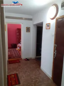 Apartament cu 2 camere de vanzare zona 1848 Tulcea - foto 8