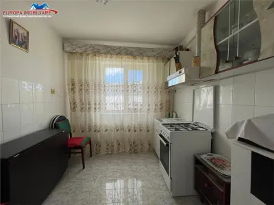 Apartament cu 2 camere de vanzare zona 23 August Tulcea - foto 6
