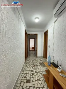 Apartament 4 camere de vanzare zona centrala Tulcea - foto 12