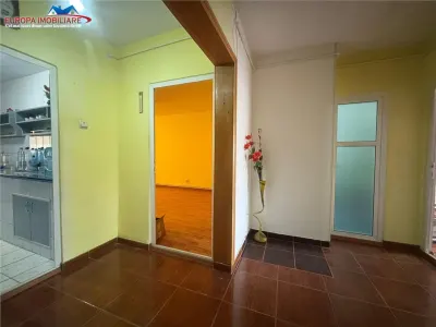Apartament 3 camere de vanzare zona centrala Tulcea - foto 5