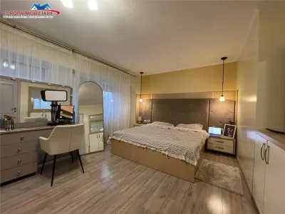 Apartament 3 camere de vanzare zona ultracentrala Tulcea - foto 6