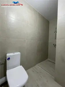 Apartament 3 camere - foto 16