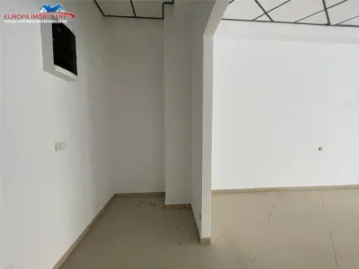 Spatiu de vanzare zona centrala -Tulcea - foto 4
