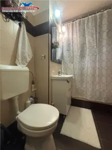 Apartament 4 camere de vanzare zona centrala Tulcea - foto 8