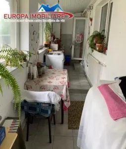 Apartament cu 2 camere de vanzare zona 23 August Tulcea - foto 3