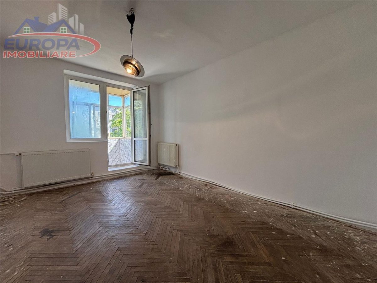 Apartament cu 2 camere de vanzare zona 23 August -Tulcea - Tulcea