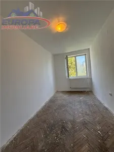 Apartament cu 2 camere de vanzare zona 23 August -Tulcea - foto 2