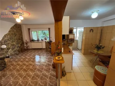 Apartament 3 camere de vanzare zona E3 -Tulcea - foto 2