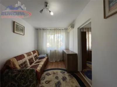 Apartament cu 3 camere modificat in 2 camere de vanzare zona 23 August-Tulcea - foto 3