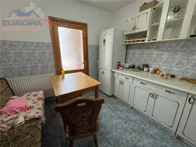 Apartament 2 camere de vanzare zona E3 -Tulcea - foto 4