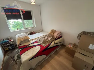 Apartament 4 camere transformat in 3 camere zona 23August -Tulcea - foto 3