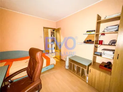 Apartament 3 camere, decomandat, etaj 1, de vanzare in zona Nicolina 2 - foto 11