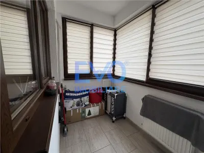 Apartament cu 2 camere de vanzare, loc de parcare, zona Bucium Iasi - foto 11