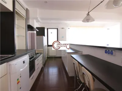 Apartament 4 camere spatios si insorit Nordului! - foto 5