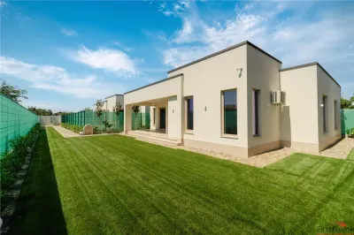 Casa 2026 parter, str Vrancei,construita ''corect'', 486 teren, 171 casa - Focsani