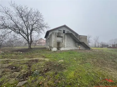 Casa Radulesti, an 1996 ,la rosu, 2.000 mp teren , 310 mp casa - foto 3