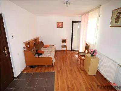 Garsoniera de vanzare in zona Penny Obor , etaj 3 (mansarda) - Focsani