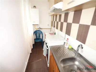 Garsoniera de vanzare in zona Penny Obor , etaj 3 (mansarda) - foto 5