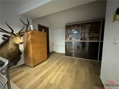 Cladire cu un aspect aparte de inchiriat in Centrul Focsaniului - foto 11