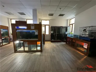 Cladire cu un aspect aparte de inchiriat in Centrul Focsaniului - foto 19