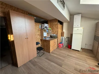 Cladire cu un aspect aparte de inchiriat in Centrul Focsaniului - foto 24