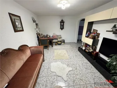 3 camere, etaj 3 cu acoperis, 2 balcoane , 2 bai, zona centrala - foto 4