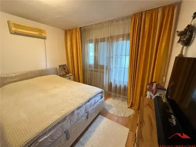 3 camere, etaj 3 cu acoperis, 2 balcoane , 2 bai, zona centrala - foto 8