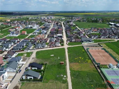 Teren intravilan de vanzare in Livada 1.039mp langa terenul de Tenis - foto 2